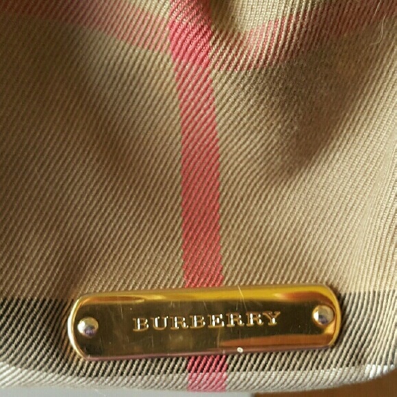 *PRICE DROP* Burberry shoulder bag
