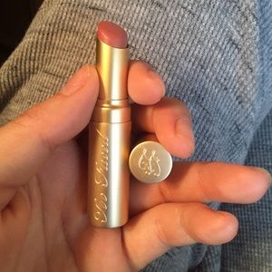 too faced lipstick