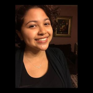 Meet your Posher, Christiana