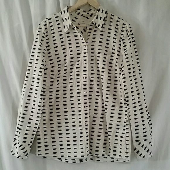 Gap fitted boyfriend Button Down Shirt
