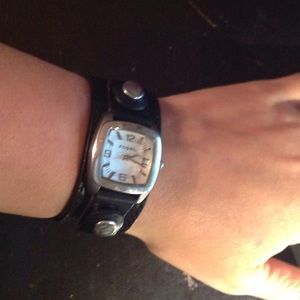 Fossil watch w/ 3 bands