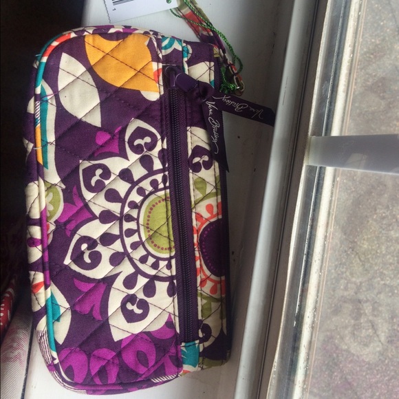Vera Bradley wristlets zip