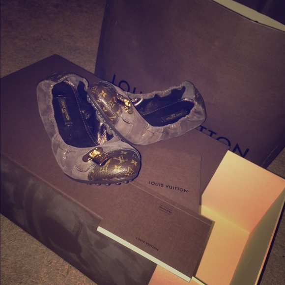 LV FLATS SIZE 36