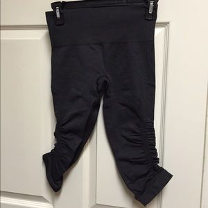 Lululemon In The Flow Crop II Sz 6