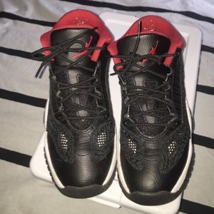 Jordan snakeskin 11 low tops Youth Size 6