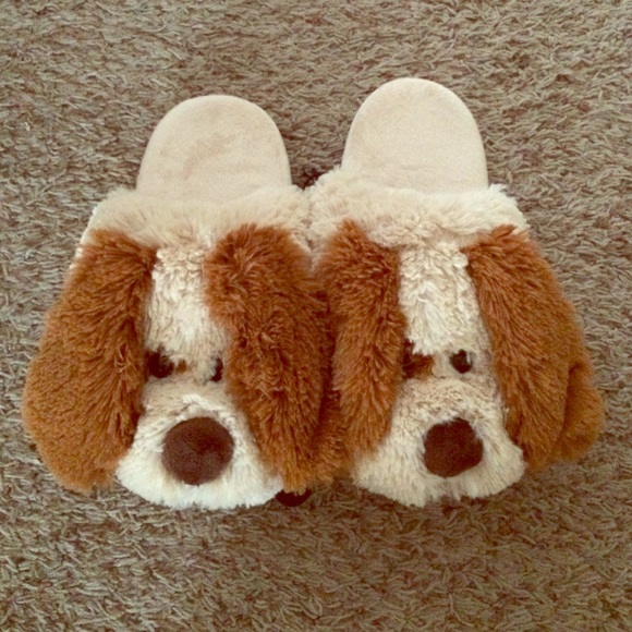 fuzzy dog slippers