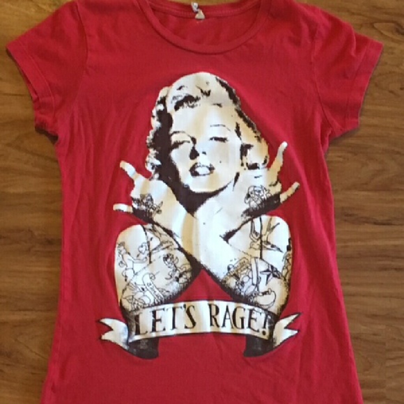 Marilyn Monroe shirt