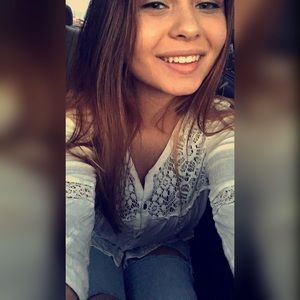 Meet your Posher, Mikayla