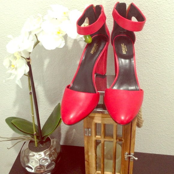 Kate spade Saturday red leather heels.  Stunning!