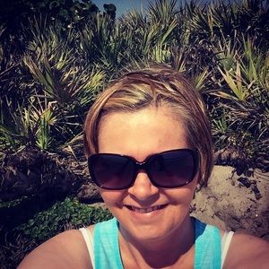 Meet your Posher, Kay