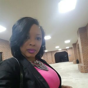 Meet your Posher, Fallon