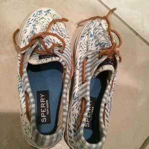 Sperrys Size 6