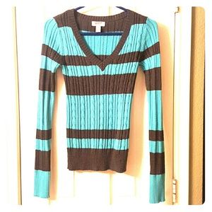 NWOT Arizona V-neck Cable Sweater