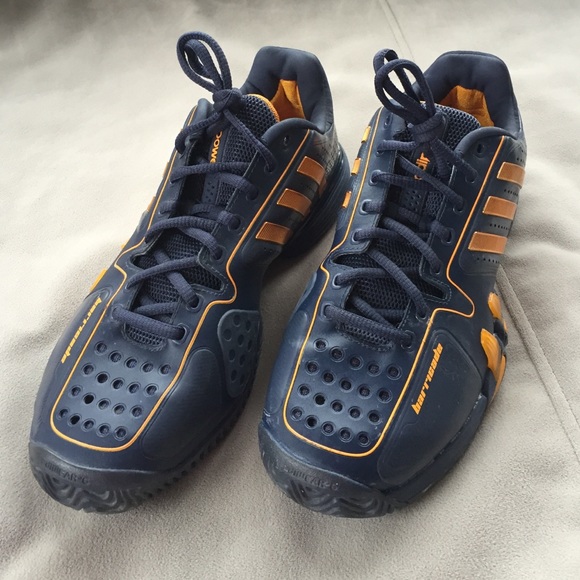 MEN's Barricade Adidas Tennis shoes