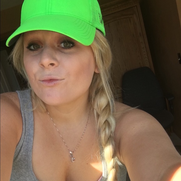 Meet your Posher, Randi