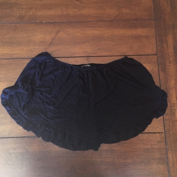 Brandy Melville Vodi Shorts