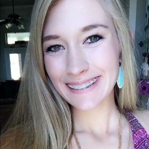 Meet your Posher, Kaitlyn