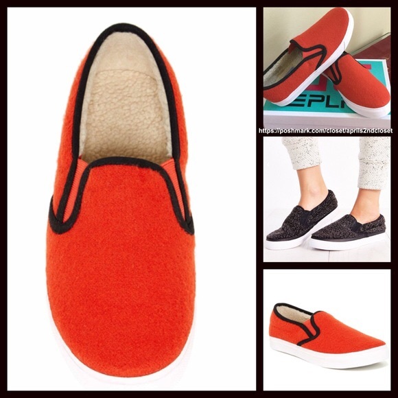 Urban Outfitters Shoes - ❗️1-HOUR SALE❗️Jeffrey Campbell Sneakers Flats