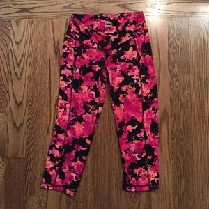Old Navy Active Crops