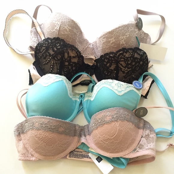 GAP Other - Gap lace bras
