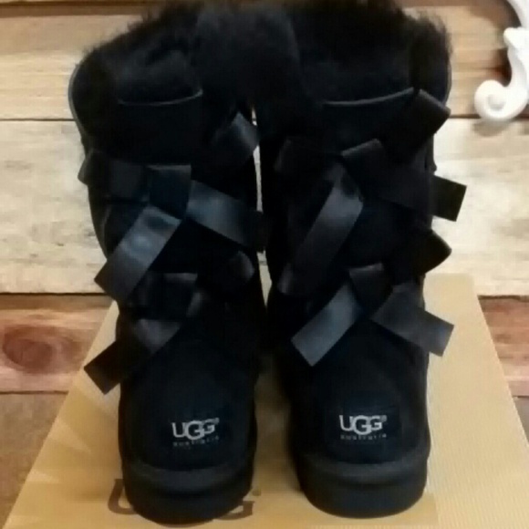 all black bailey bow uggs all black bailey bow uggs