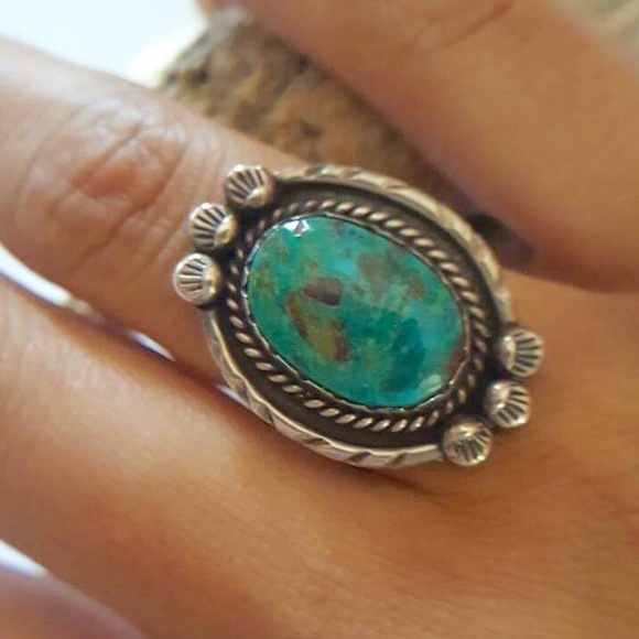 Native American Jewelry - 💕HP😘 Vintage turquoise ring