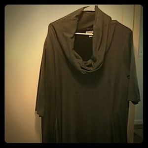 Short sleeve Jersey material plus size dress.