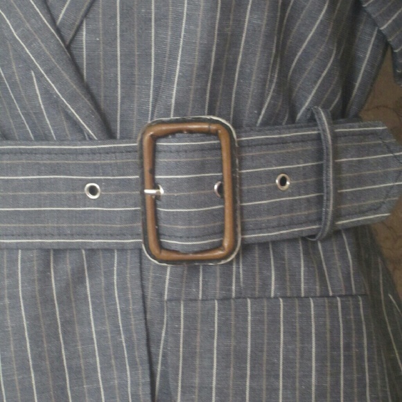 BCBG max Azria gray pinstripe blazer - Picture 3 of 4