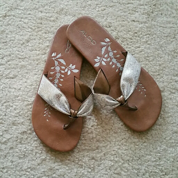 Aldo flip flops