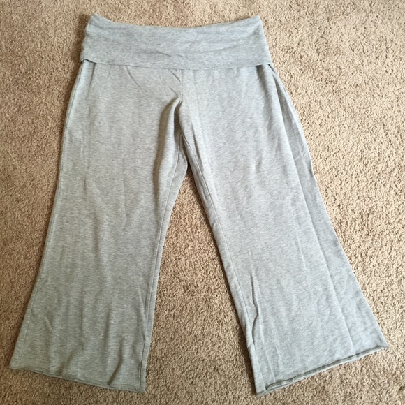 SOLD ❌ Express stretchy crops