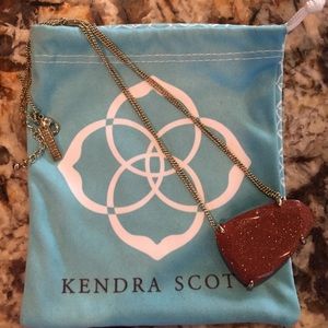 Kendra Scott necklace