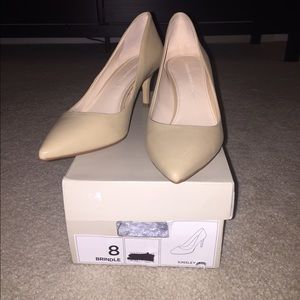 Banana Republic Nude Kinsley Pumps