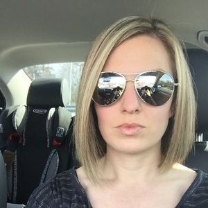 Meet your Posher, Whitney