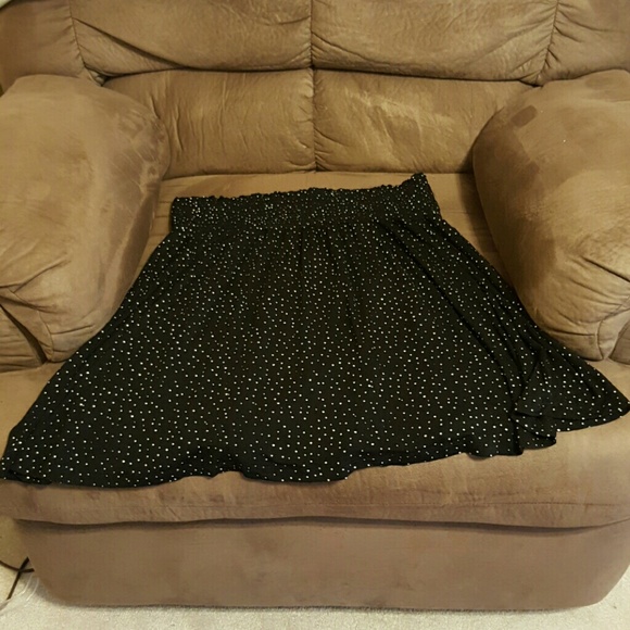 Black &white dots skirt