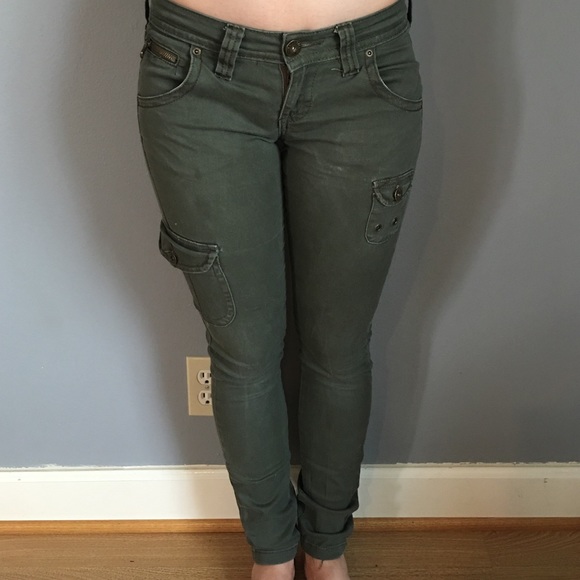 Wallflower skinny cargo pants