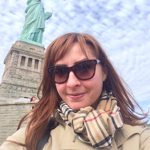 Meet your Posher, Sam