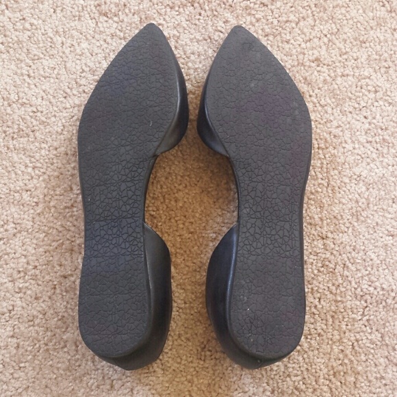 Steve Madden Shoes - Like new Steve Madden Elusion flats Steve Madden Shoes - Like new Steve Madden Elusion flats