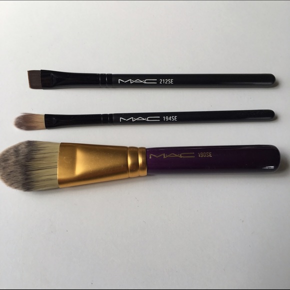 MAC Brushes