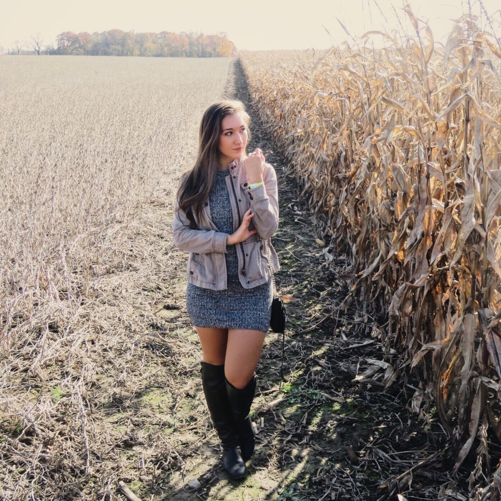 • Meet the posher •