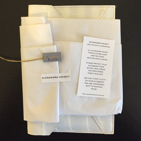 Alexandra Knight Aerin Alligator Clutch in white - Picture 4 of 4