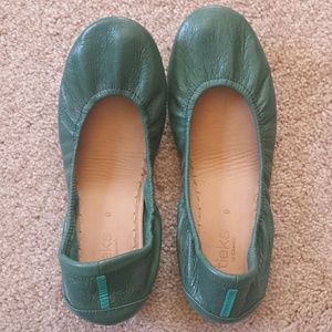 Tieks Shoes - Like new Tieks flats Tieks Shoes - Like new Tieks flats