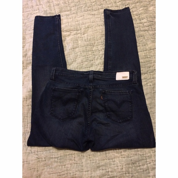Levi's low rise/skinny jeans (demi curve).