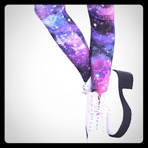 Hot Topic Galaxy Leggings