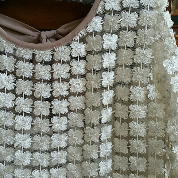 Boutique lace top with bow. Sz S - Picture 3 of 4