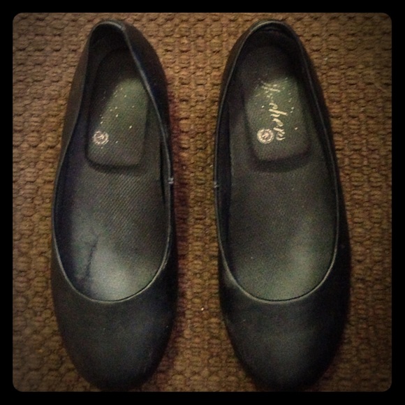 Skechers non slip flats!