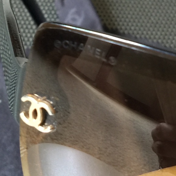 Chanel sunglasses - Picture 3 of 5