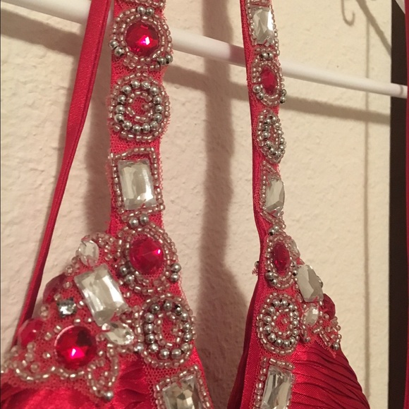 Morgan and CO Red Prom Dress size 3/4, 70 % off - Picture 3 of 3