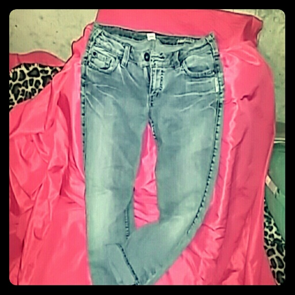 Size 31 silver denim capris