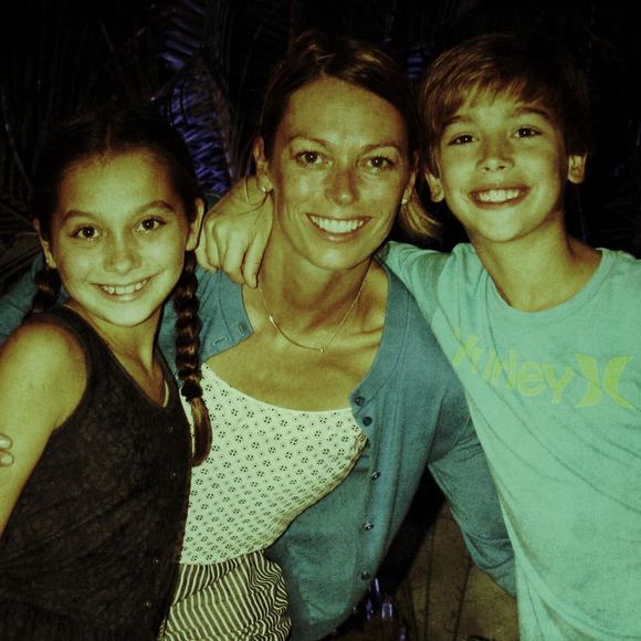 Meet your Posher, Claudia - Picture 1 of 1