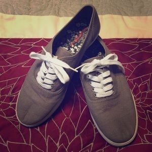 Mossimo Supply CO. Shoes